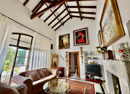 FAMILIA ANDALUZA VILLA DE ESTILO EN VENTA EN CORTIJO BLANCO, MARBELLA