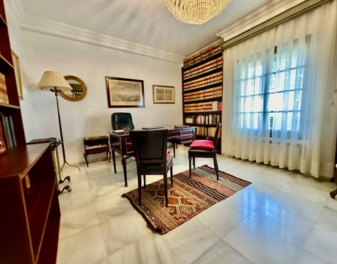 Villa for sale in Cortijo Blanco, San Pedro de Alcantara
