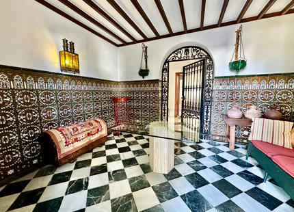 FAMILIA ANDALUZA VILLA DE ESTILO EN VENTA EN CORTIJO BLANCO, MARBELLA