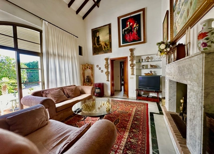 FAMILIA ANDALUZA VILLA DE ESTILO EN VENTA EN CORTIJO BLANCO, MARBELLA