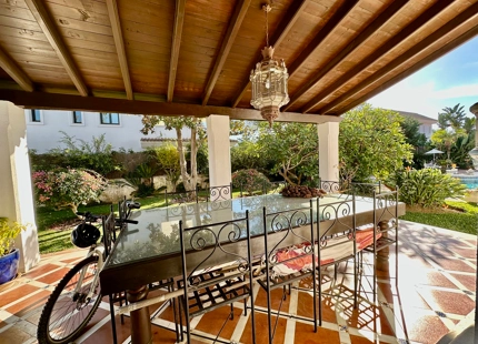 FAMILIA ANDALUZA VILLA DE ESTILO EN VENTA EN CORTIJO BLANCO, MARBELLA