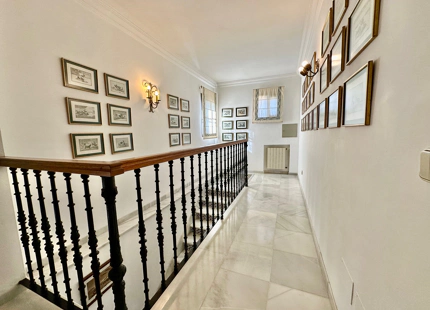 FAMILIA ANDALUZA VILLA DE ESTILO EN VENTA EN CORTIJO BLANCO, MARBELLA