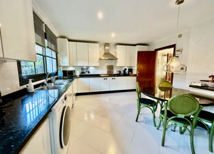 FAMILIA ANDALUZA VILLA DE ESTILO EN VENTA EN CORTIJO BLANCO, MARBELLA