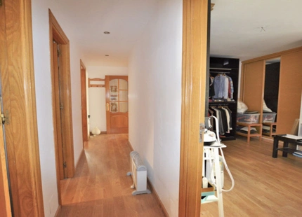AMPLIO APARTAMENTO EN ESQUINA EN VENTA EN EL CORAZÓN DE MARBELLA