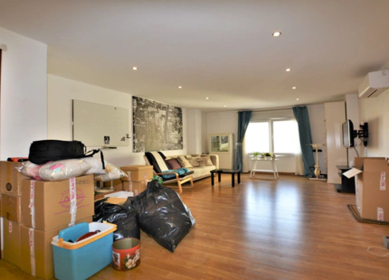 AMPLIO APARTAMENTO EN ESQUINA EN VENTA EN EL CORAZÓN DE MARBELLA