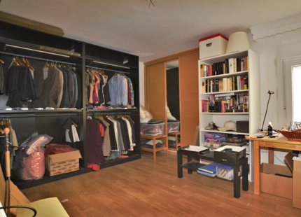 AMPLIO APARTAMENTO EN ESQUINA EN VENTA EN EL CORAZÓN DE MARBELLA