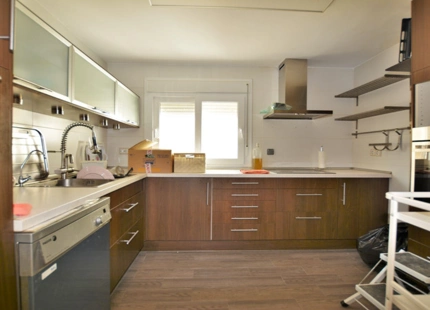 AMPLIO APARTAMENTO EN ESQUINA EN VENTA EN EL CORAZÓN DE MARBELLA