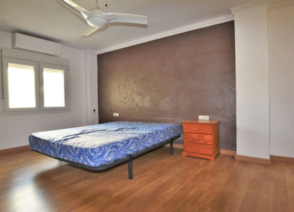 AMPLIO APARTAMENTO EN ESQUINA EN VENTA EN EL CORAZÓN DE MARBELLA