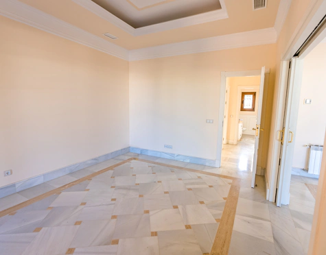 Villa for sale in Huerta Belón, Marbella