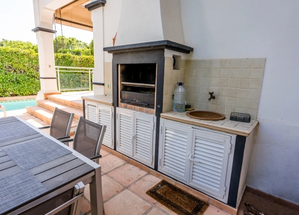 ENCANTADORA VILLA FAMILIAR EN VENTA EN PLENO CORAZÓN DE MARBELLA