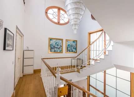 ENCANTADORA VILLA FAMILIAR EN VENTA EN PLENO CORAZÓN DE MARBELLA