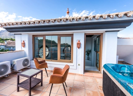 ENCANTADORA VILLA FAMILIAR EN VENTA EN PLENO CORAZÓN DE MARBELLA
