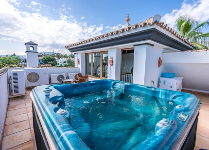 ENCANTADORA VILLA FAMILIAR EN VENTA EN PLENO CORAZÓN DE MARBELLA