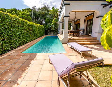 Villa for sale in Huerta Belón, Marbella