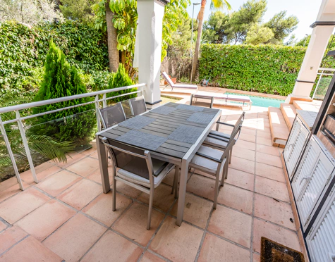 Villa for sale in Huerta Belón, Marbella