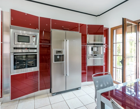 Villa for sale in Huerta Belón, Marbella