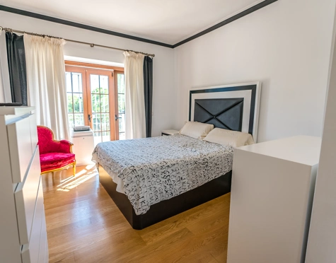 Villa for sale in Huerta Belón, Marbella