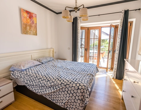 Villa for sale in Huerta Belón, Marbella