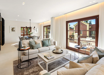 CHARMING MEDITERRANEAN TOWNHOUSE FOR SALE ON MARBELLA’S GOLDEN MILE