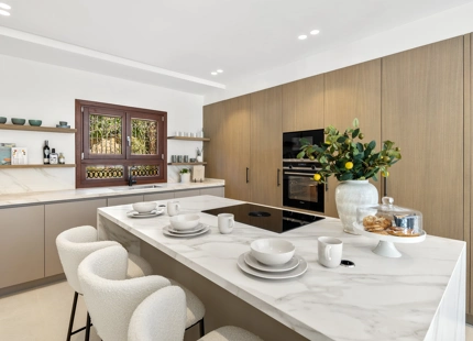 CHARMING MEDITERRANEAN TOWNHOUSE FOR SALE ON MARBELLA’S GOLDEN MILE