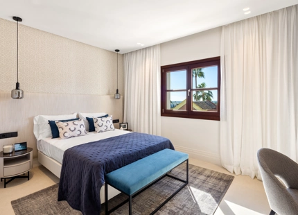 CHARMING MEDITERRANEAN TOWNHOUSE FOR SALE ON MARBELLA’S GOLDEN MILE