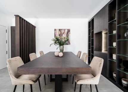 APARTAMENTO CONTEMPORテ¨EO DE 2 DORMITORIOS EN VENTA CERCA DE PUERTO BANテ售, MARBELLA