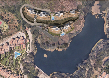 Marbella Lake, modernas residencias en el corazón del Valle del Golf en Nueva Andalucía.