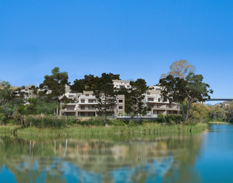 Marbella Lake, modernas residencias en el corazón del Valle del Golf en Nueva Andalucía.