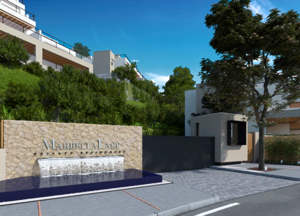 Marbella Lake, modernas residencias en el corazón del Valle del Golf en Nueva Andalucía.
