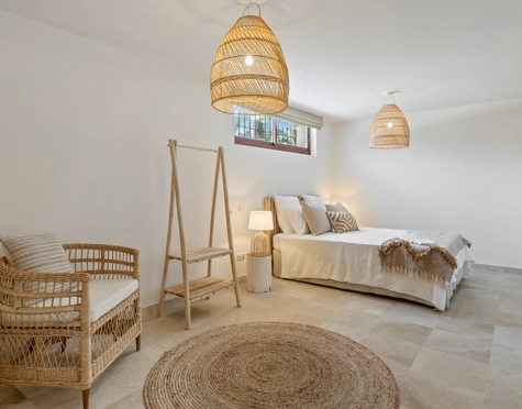 Semi Detached Villa for sale in La Alzambra, Nueva Andalucia