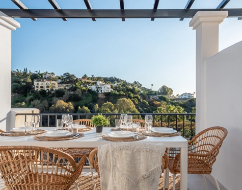 Ático en alquiler larga temporada en La Quinta, Benahavis