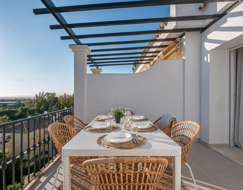Ático en alquiler larga temporada en La Quinta, Benahavis