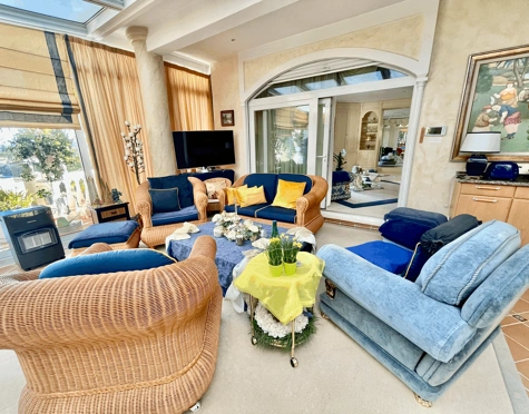 Villa for sale in Mijas Golf, Mijas Costa