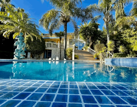 Villa for sale in Mijas Golf, Mijas Costa