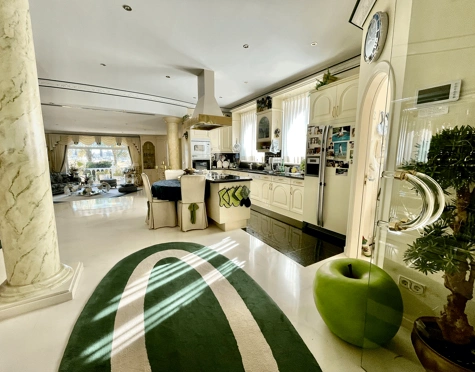 Villa for sale in Mijas Golf, Mijas Costa