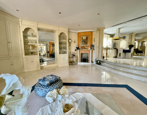 Villa for sale in Mijas Golf, Mijas Costa