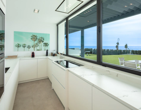Villa for sale in Estepona