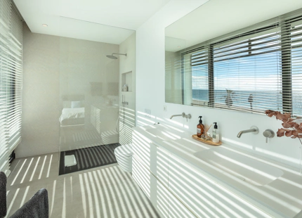 BEACH HOUSE FOR SALE  IN ESTEPONA 