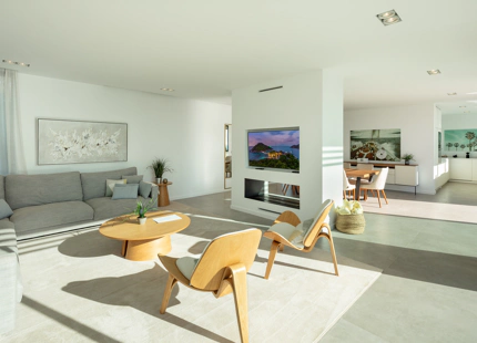 BEACH HOUSE FOR SALE  IN ESTEPONA 