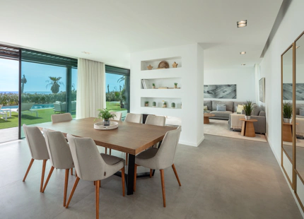 BEACH HOUSE FOR SALE  IN ESTEPONA 