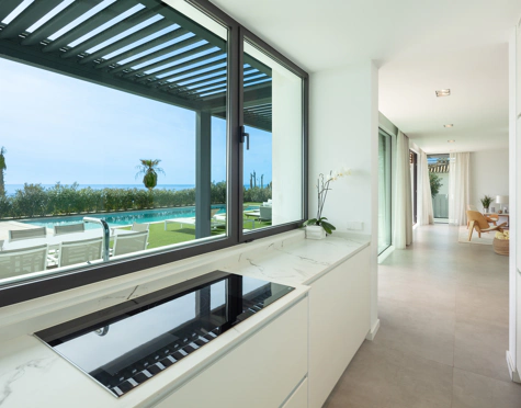 Villa for sale in Estepona