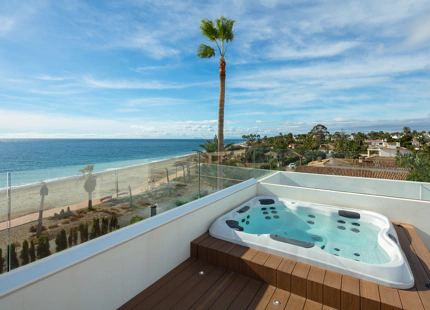 BEACH HOUSE FOR SALE  IN ESTEPONA 