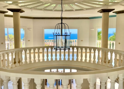 VILLA EN ROCÍO DE NAGÜELES