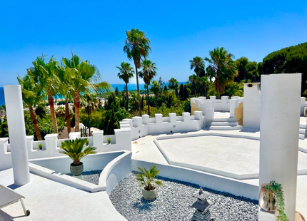 VILLA EN ROCÍO DE NAGÜELES