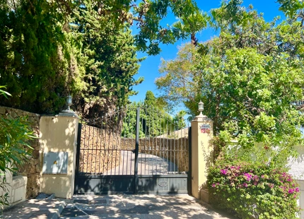 VILLA EN ROCÍO DE NAGÜELES