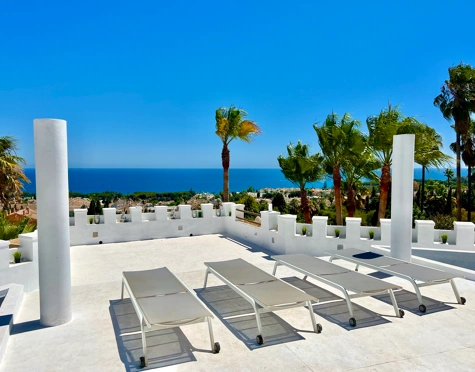 Villa en venta en Rocio de Nagüeles, Marbella Golden Mile