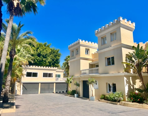 VILLA EN ROCÍO DE NAGÜELES