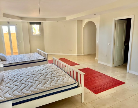 Villa en venta en Rocio de Nagüeles, Marbella Golden Mile