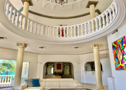 VILLA EN ROCÍO DE NAGÜELES