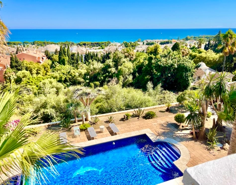 Villa en venta en Rocio de Nagüeles, Marbella Golden Mile